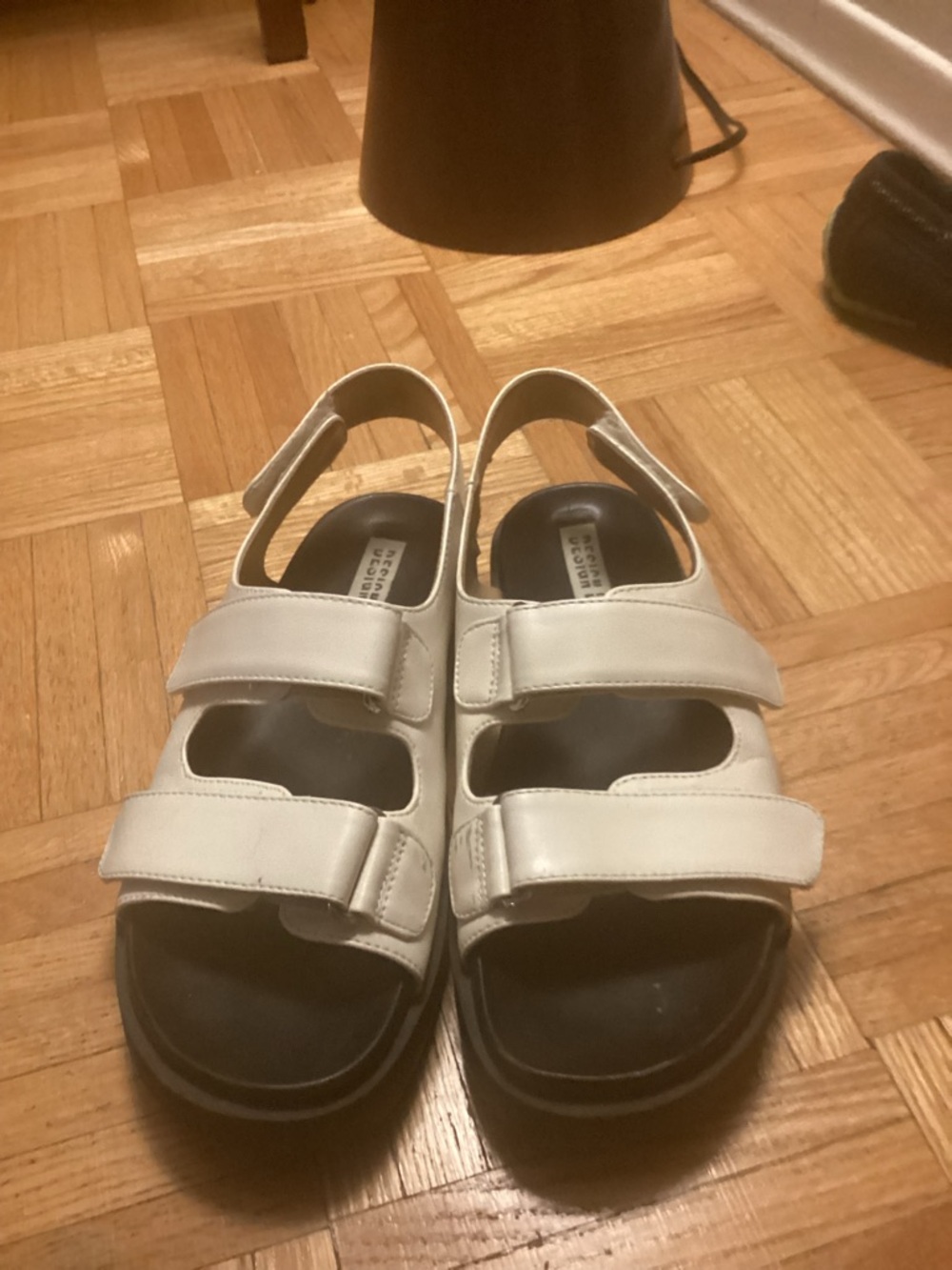 Design Lab Lord & Taylor White Leather Velcro Strap Sandals
